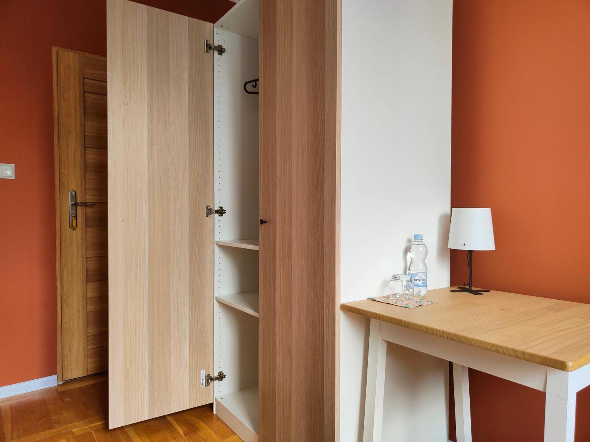 Dom Bez Scian Hotell Gubin Exteriör bild
