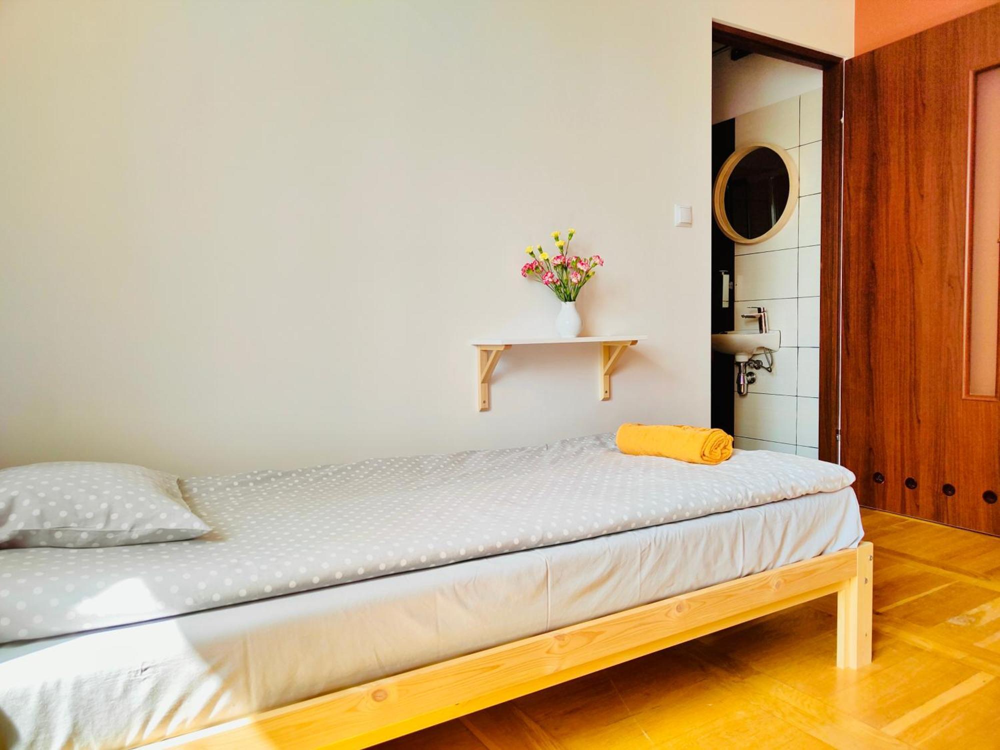 Dom Bez Scian Hotell Gubin Exteriör bild
