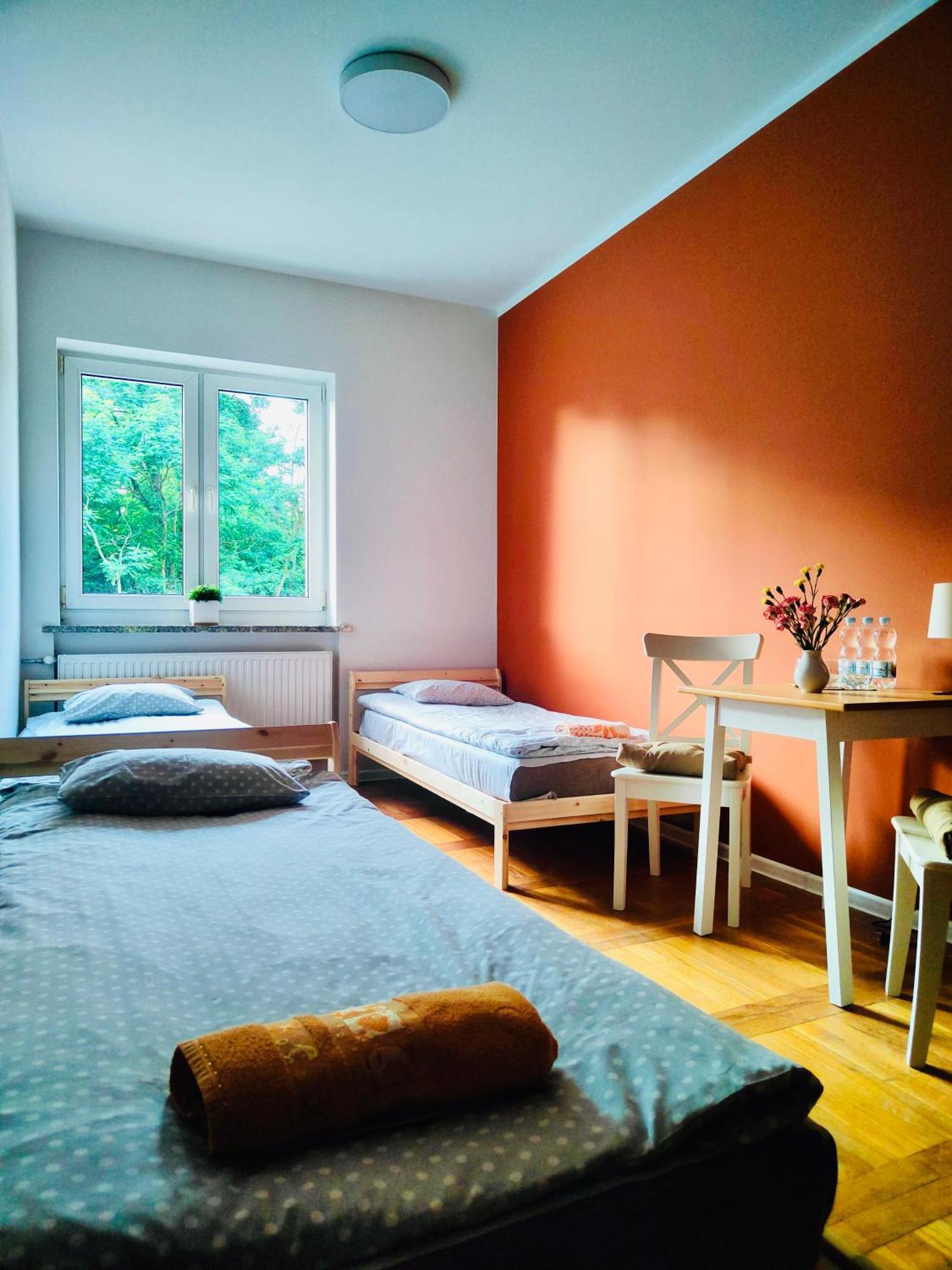 Dom Bez Scian Hotell Gubin Exteriör bild